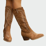 Cecília - Botas bordadas
