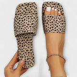 Elisabete - Sandálias leopardo