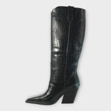 Ema - Botas