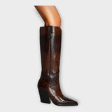 Ema - Botas